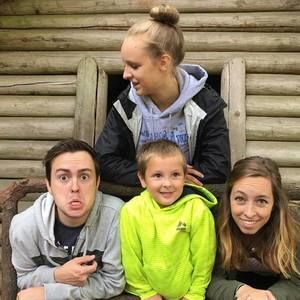 Meet your Posher, Wayne